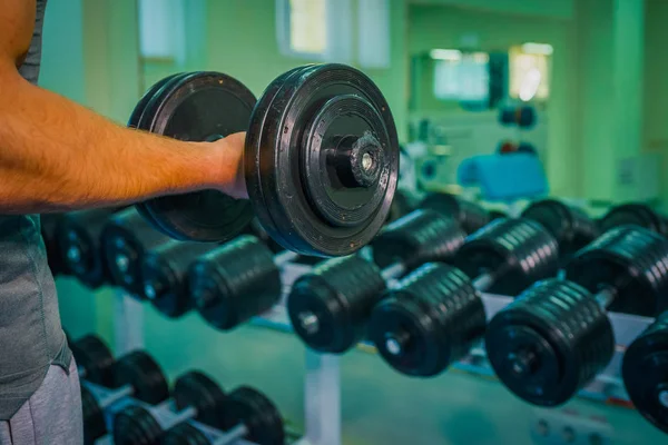 Bodybuilder Fitnessstudio — Stockfoto