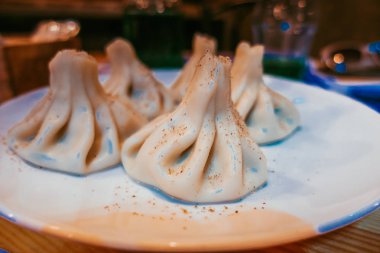 Lezzetli taze sulu khinkali