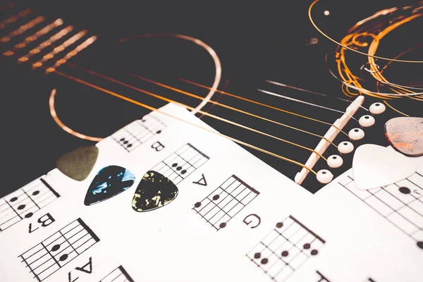 Gitarre und Akkorde Hintergrund — Stockfoto