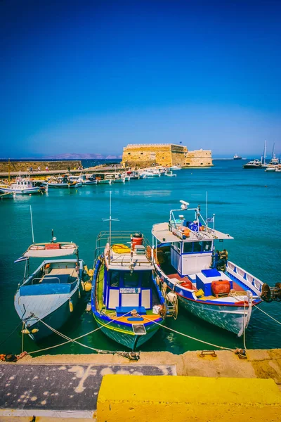 Marinmålning. Sea Trip till Kreta — Stockfoto