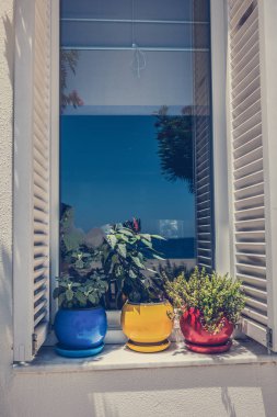 tencere ile güzel pencere