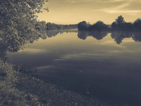 Güzel gölet — Stok fotoğraf