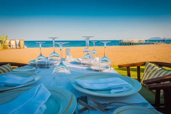 Bella Tavola Apparecchiata Ristorante Sul Mare — Foto Stock