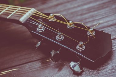 Akustik gitar yakın görünüm