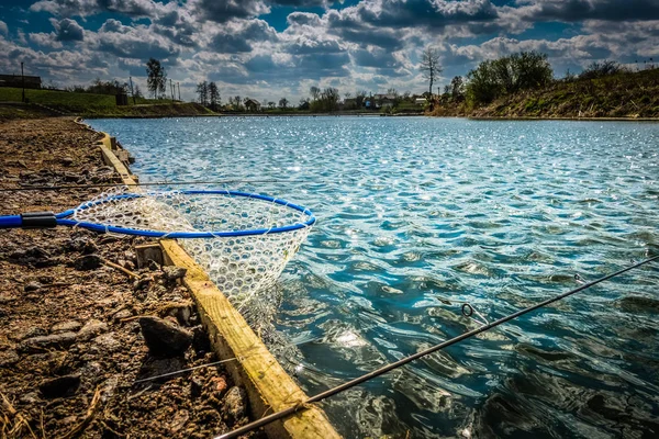 Pesca no lago — Fotografia de Stock