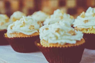 Taze kahve ve kekler