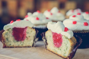 Taze kahve ve kekler