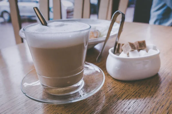 Ранкова кава в кафе — стокове фото