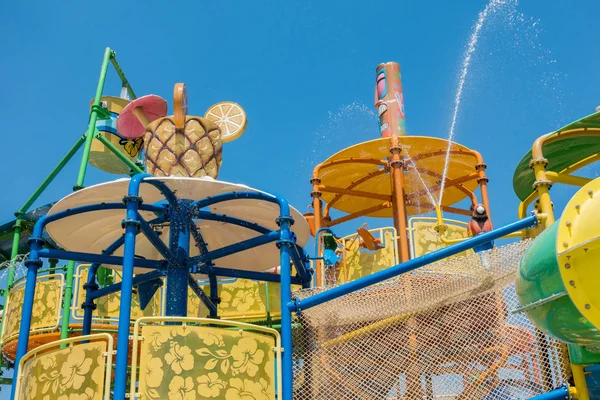 Wasserpark für Kinder im Resort — Stockfoto