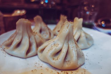 Lezzetli taze sulu khinkali