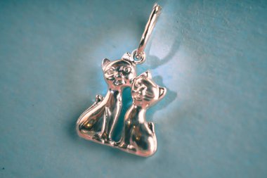 Taşlar ile güzel takı