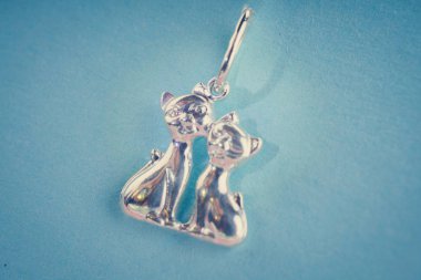 Taşlar ile güzel takı