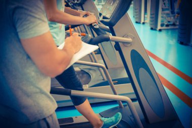 Koç ve istemci vasıl jimnastik salonu