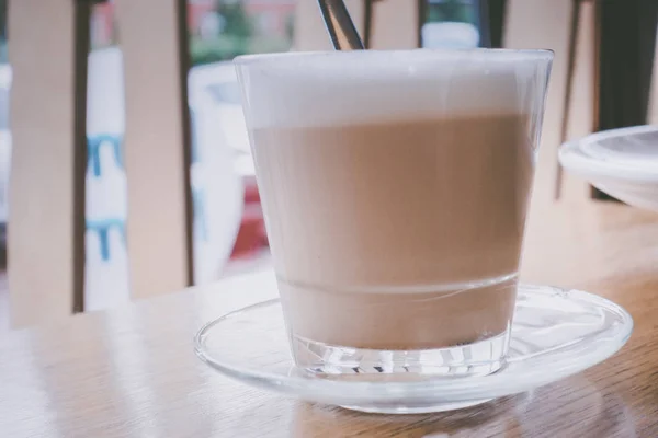 'S ochtends koffie in het café — Stockfoto