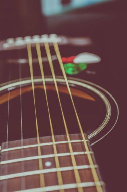 akustik gitar