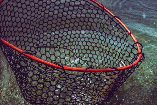 Öring fiske på sjön — Stockfoto