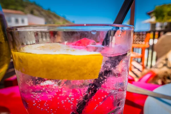 Cocktails in a cafe in a seaside resort — Stock Photo, Image