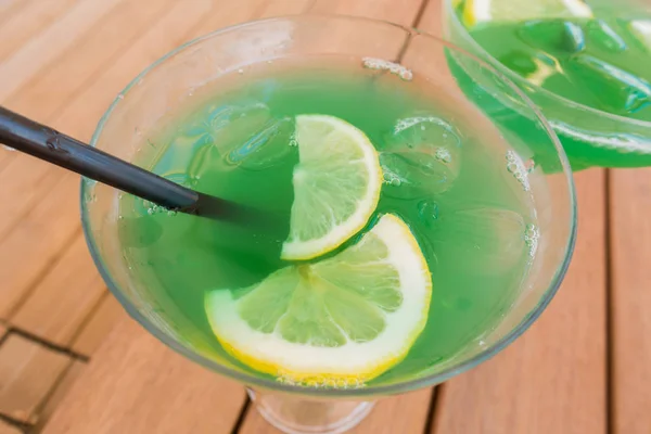 Belo Cocktail Verde Café Verão — Fotografia de Stock