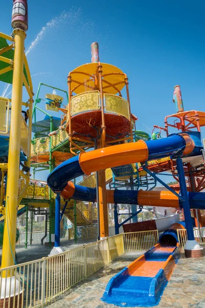 Parc aquatique pour enfants à la station — Photo