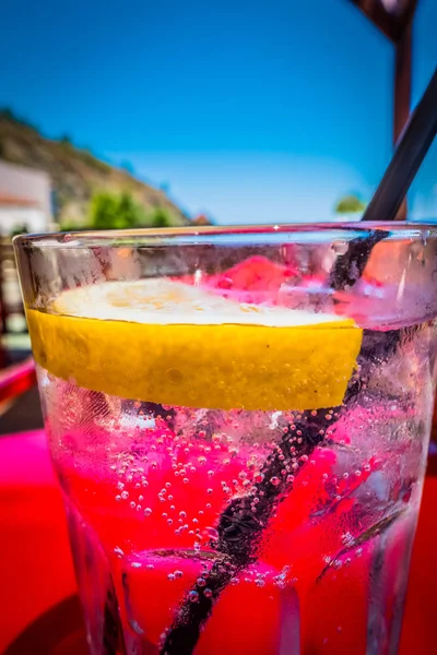 Cocktails in a cafe in a seaside resort — Stock Photo, Image