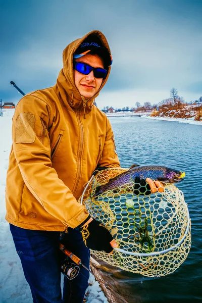 Young Man Fishing Lake — Stock Photo, Image