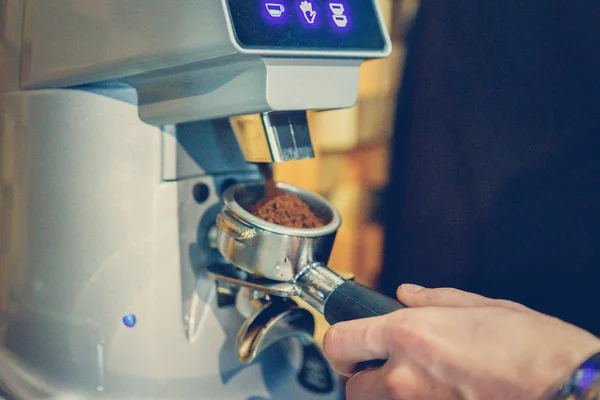 Maak Koffie Het Koffiezetapparaat — Stockfoto