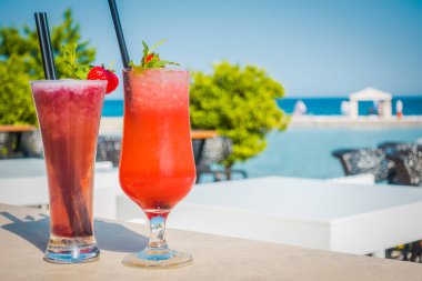 Sahil resort Bar'da kokteyller
