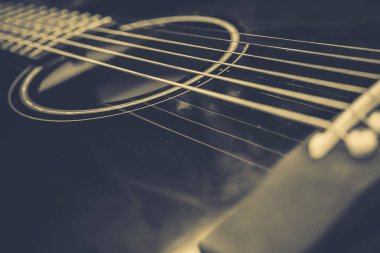 Akustik gitar yakın görünüm
