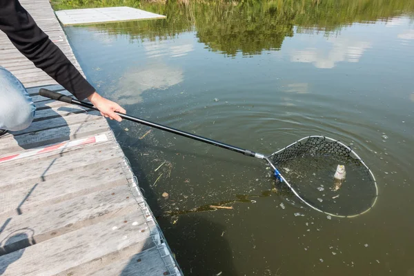 Öring fiske på sjön — Stockfoto