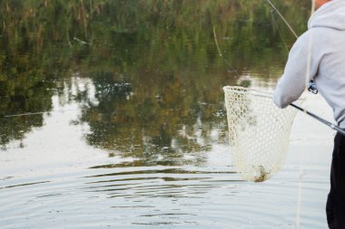 Alabalık balıkçılık Nehri üzerinde