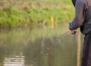 Alabalık balıkçılık Nehri üzerinde