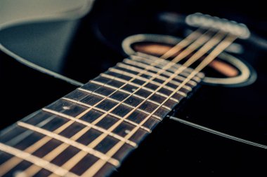 Akustik gitar yakın görünüm