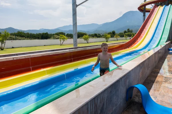 Parque aquático infantil no resort — Fotografia de Stock