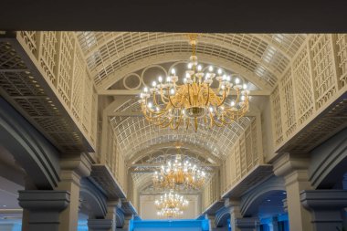 Salonun içi çok güzel.