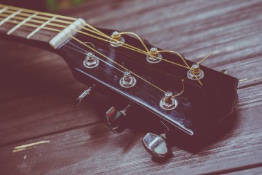 Akustik gitar yakın görünüm