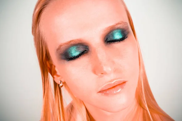 Maquillaje con sombras verdes —  Fotos de Stock