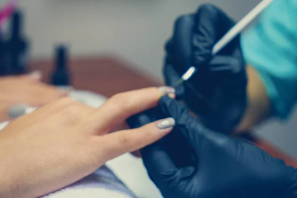 Procédures pour les ongles dans le spa — Photo