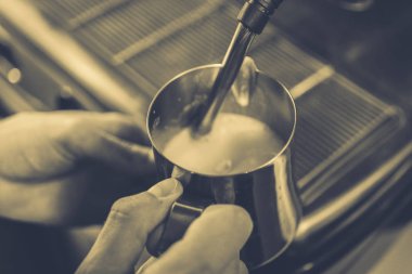 kahve makinesi kahve yapmak