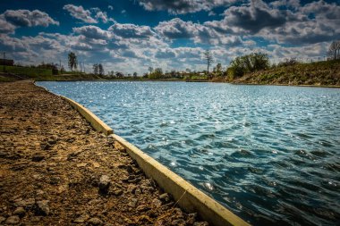 Gölde balık tutmak