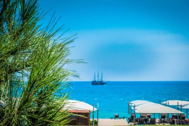 Deniz kenarındaki güzel resort peyzaj