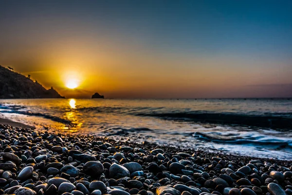 Magnífico nascer do sol no mar — Fotografia de Stock