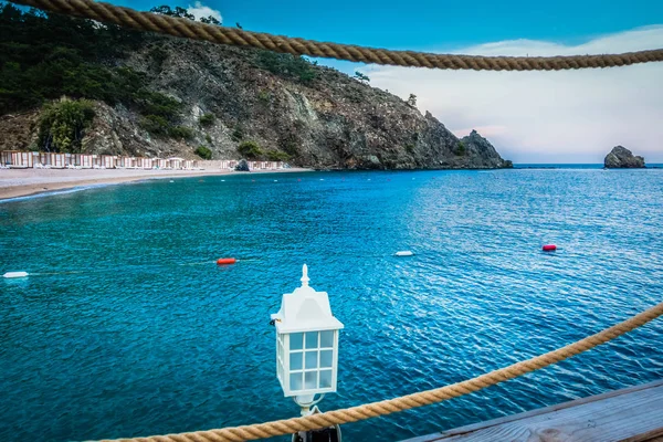 Zomer vakantie achtergrond. Prachtige zee — Stockfoto