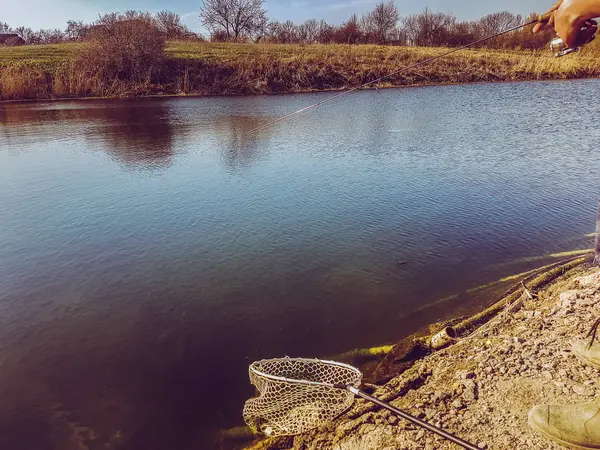 Pesca no lago — Fotografia de Stock