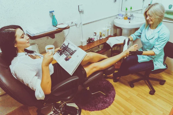 Vinnytsia Ukraine Circa 2019 Pretty Woman Relaxing Procedures Nails Salon — Stock Photo, Image