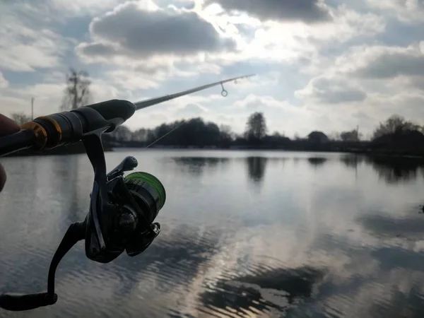 Pesca Del Luccio Sul Lago — Foto Stock