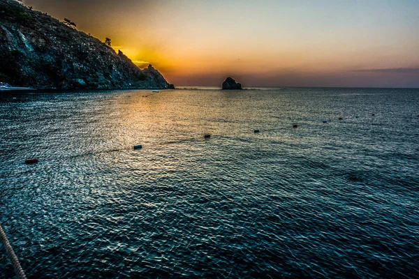 Magnifica alba sul mare — Foto Stock