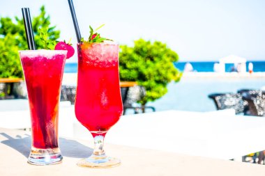 Sahil resort Bar'da kokteyller