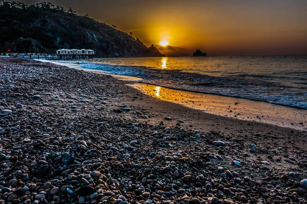 Sea beach at sunrise — Stock Photo, Image