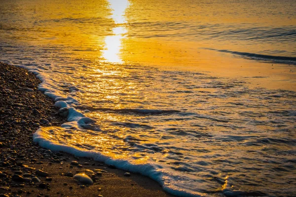 Magnifica alba sul mare — Foto Stock