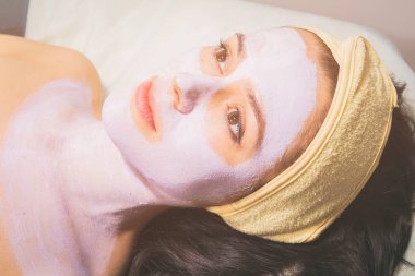 Yüz için kozmetik prosedürler